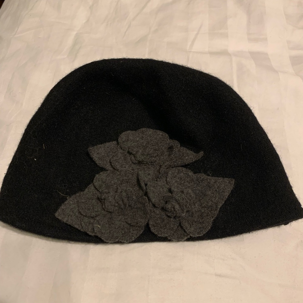 Elegant Black Floral Women's Hat
